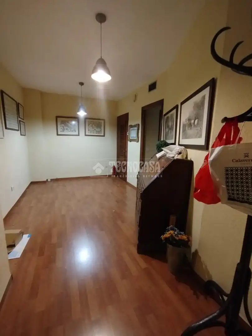 Local comercial en venda a Centro, imagen 5