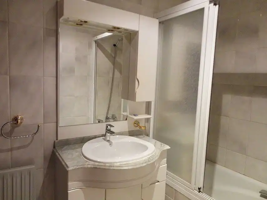 Bathroom of Flat for sale in Salas de los Infantes  with Heating, Terrace and Storage room