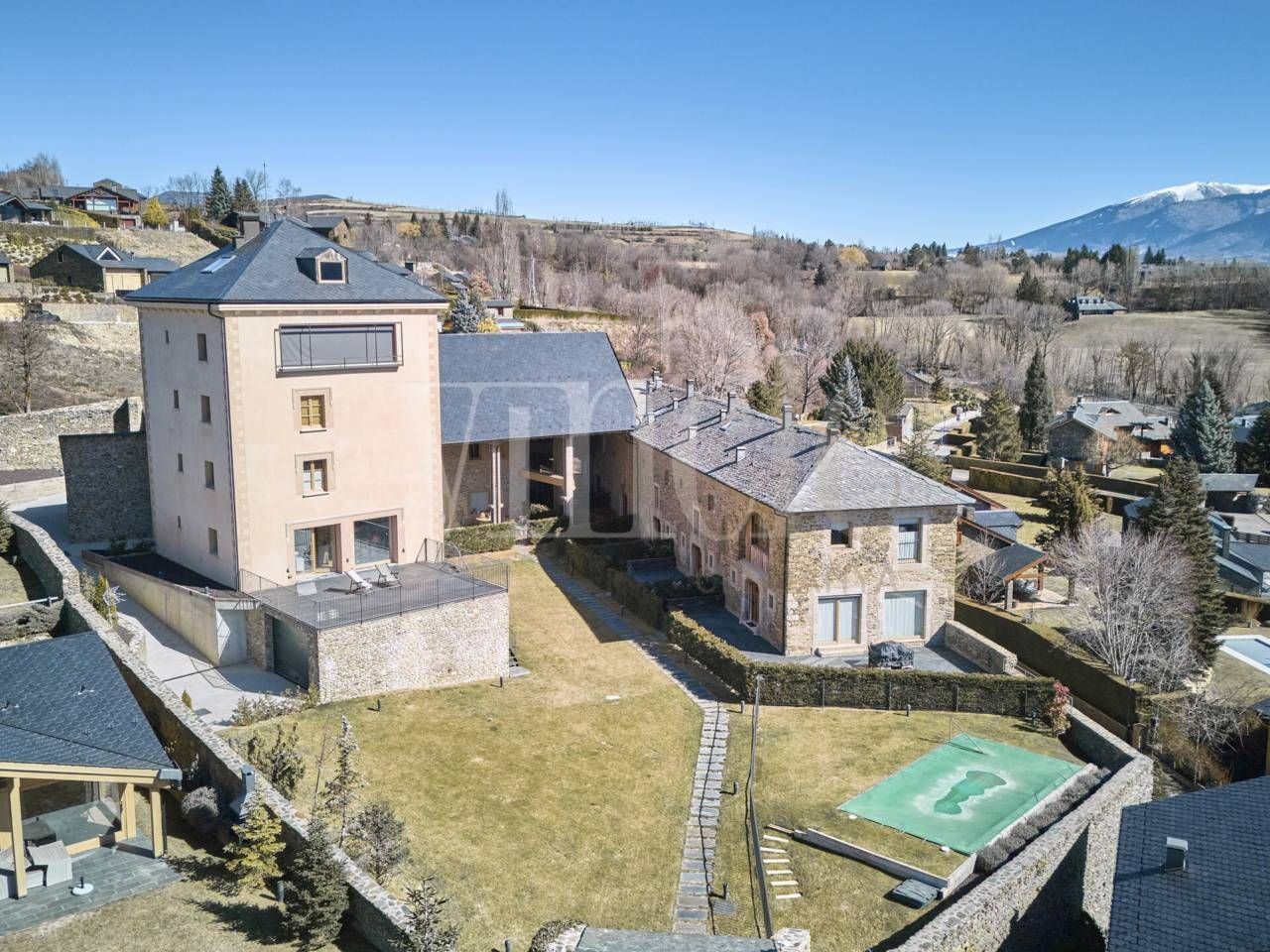 Vista exterior de Casa o xalet en venda en Bolvir amb Calefacció, Parquet i Terrassa