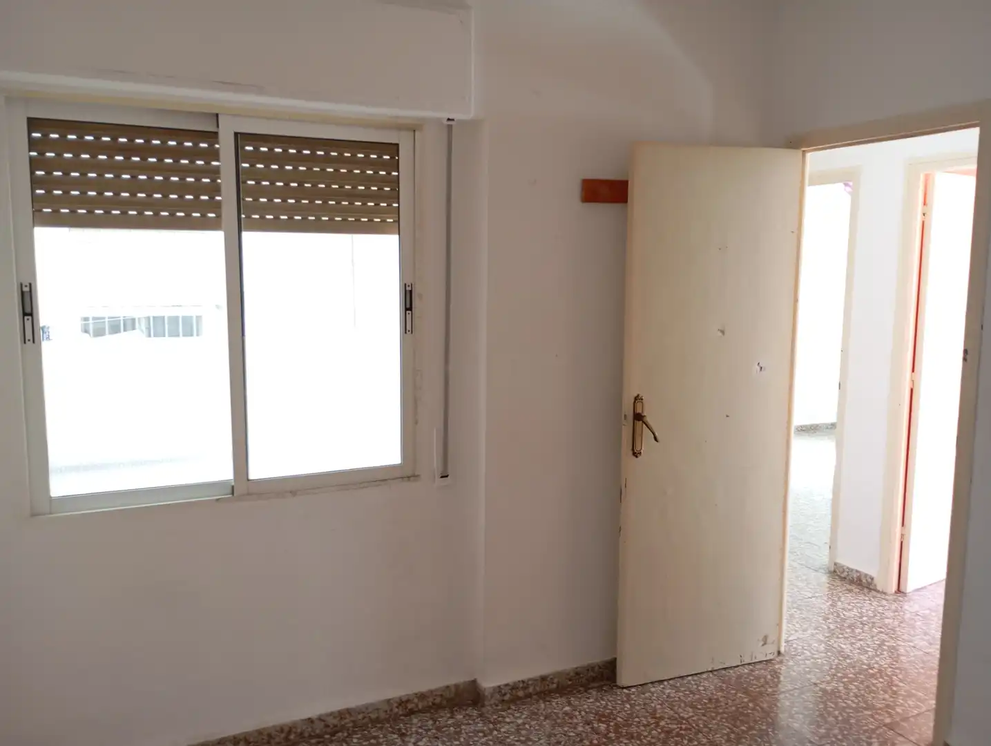 Wohnung zum Verkauf in Málaga mit Terrasse, Balkon und Alarm