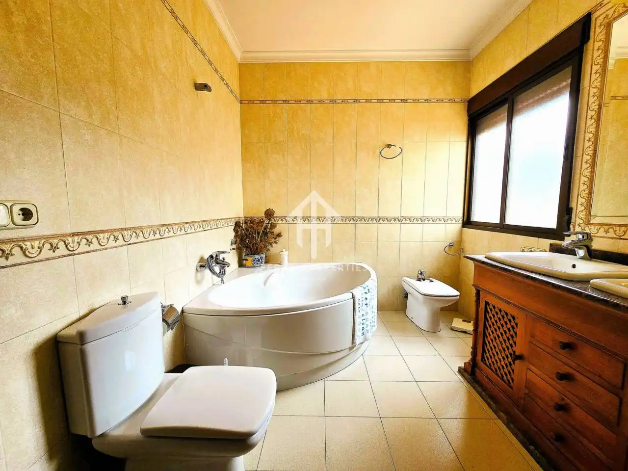 Bany de Casa o xalet en venda en Algarinejo amb Aire condicionat i Terrassa