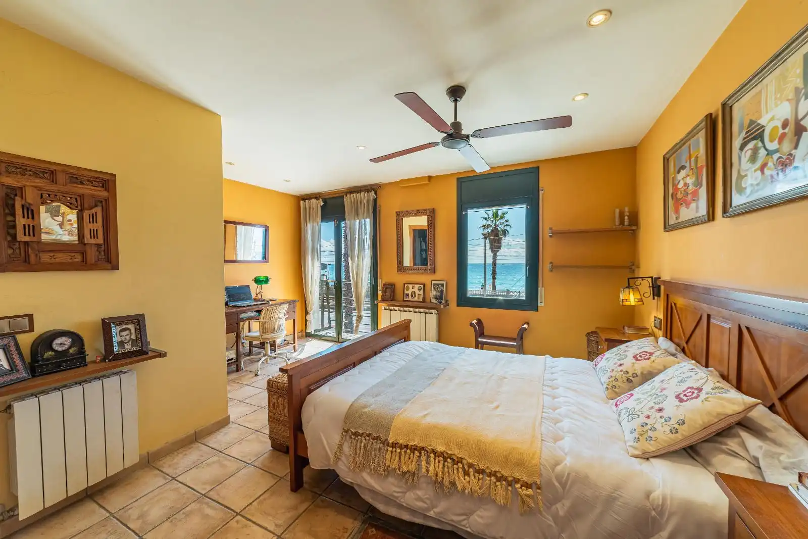 Schlafzimmer von Einfamilien-Reihenhaus zum Verkauf in Vilassar de Mar mit Klimaanlage, Heizung und Terrasse
