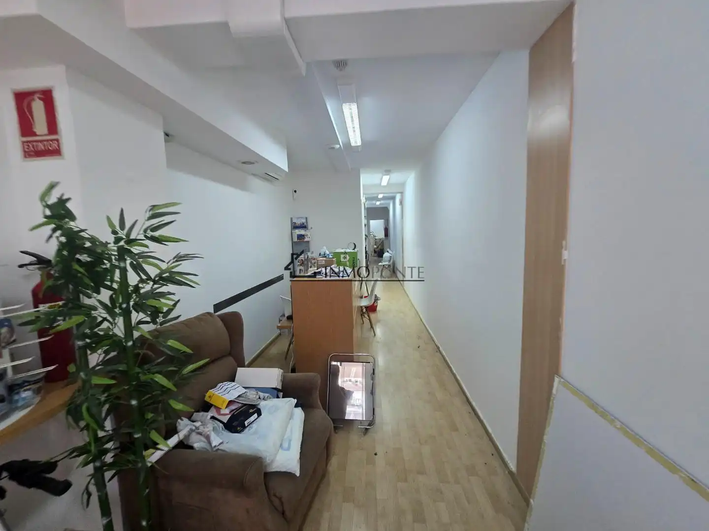 Business premises for sale in Zona de Plaza de Barcelos, imagen 18