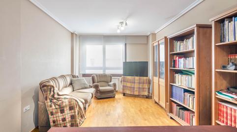 Foto 3 de Pis en venda a Calle Rio Caudal, 2, Lugones, Asturias