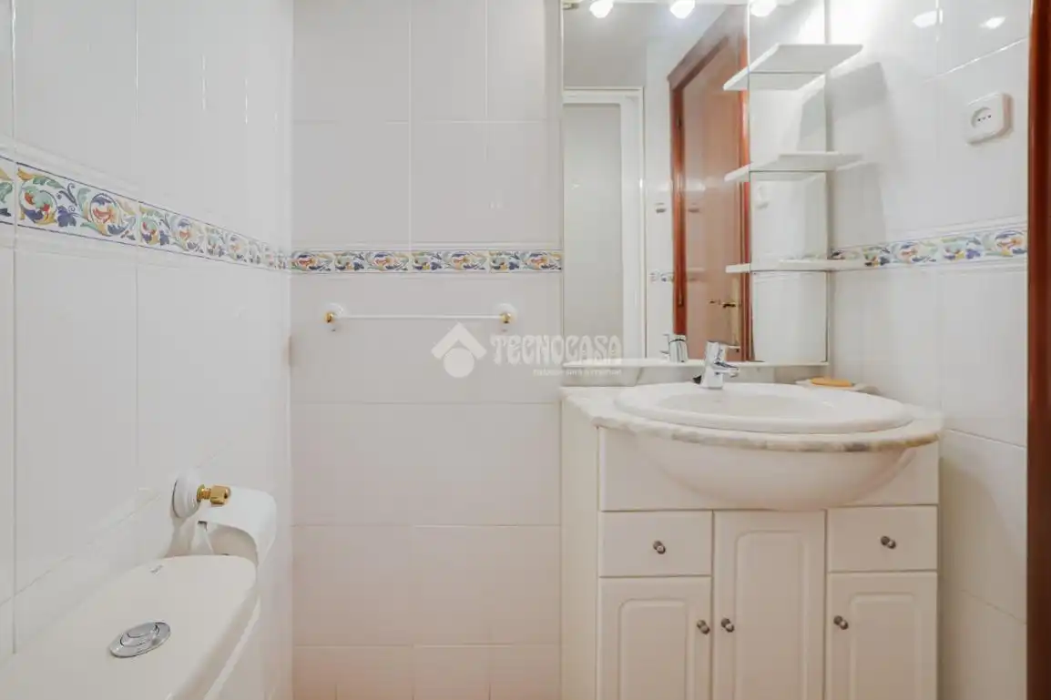 Baño de Piso en venta en Sant Boi de Llobregat con Balcón