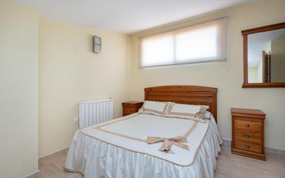 Bedroom of Single-family semi-detached for sale in Requena  with Air Conditioner, Terrace and Balcony