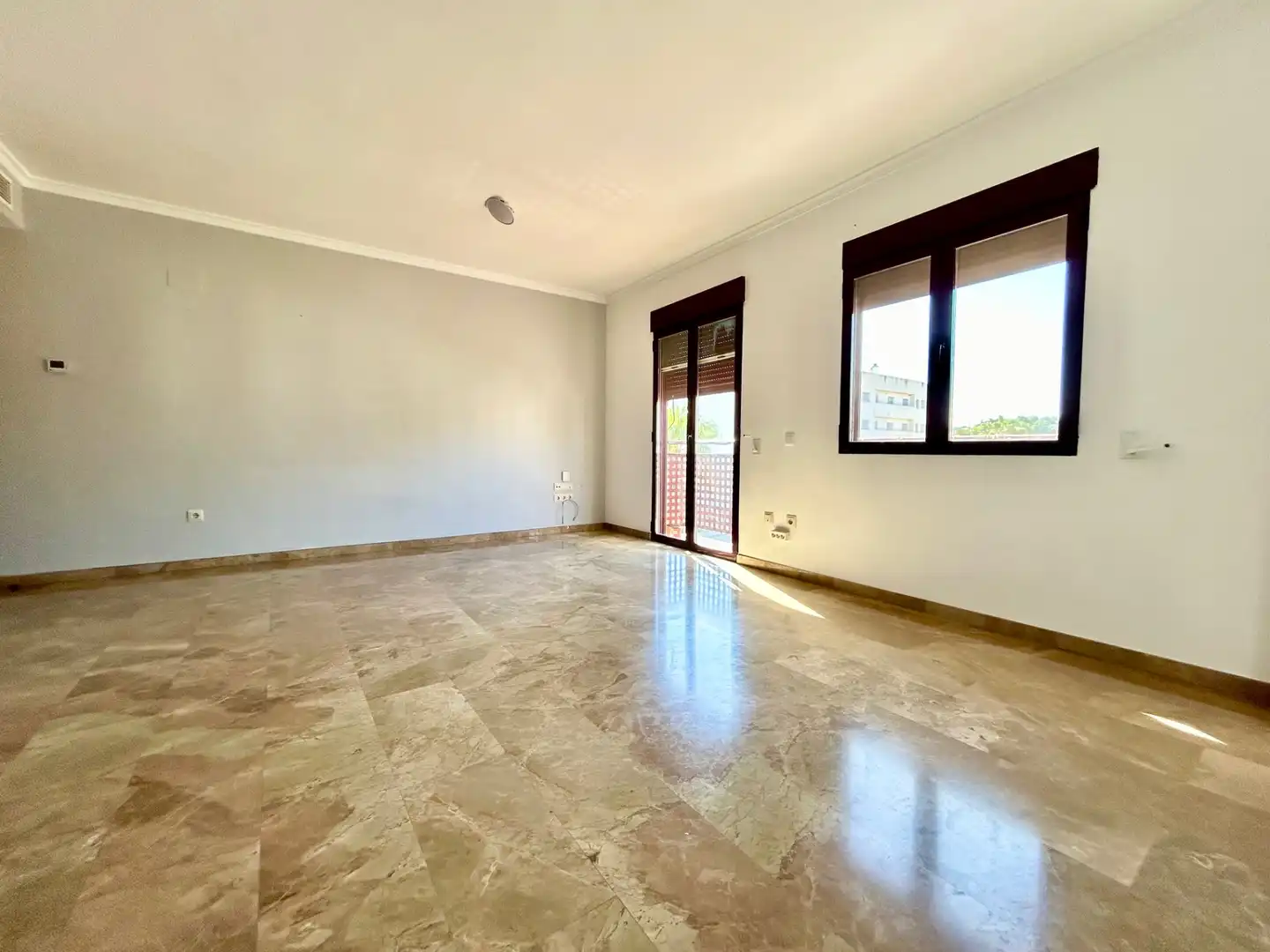 Appartamento con terrazza in affitto a Vilamarxant, imagen 2