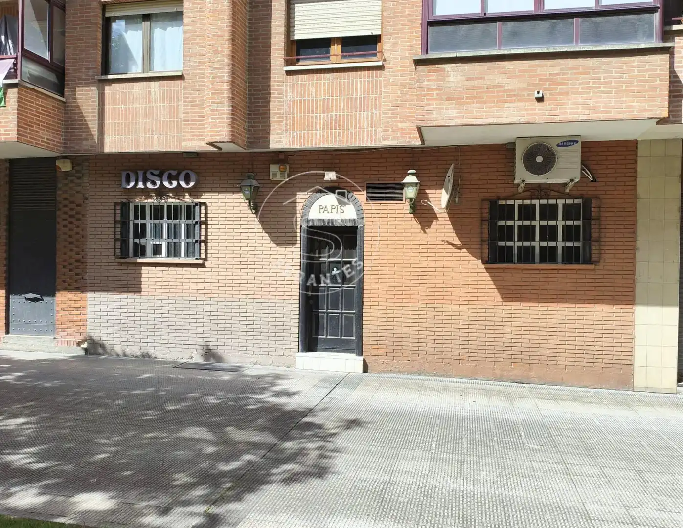 Commercial properties for sale in  Pamplona / Iruña  with Air Conditioner