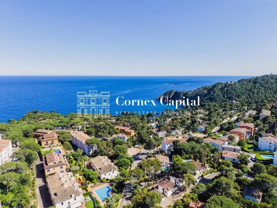 Casa adosada en venda en Palafrugell amb Aire condicionat, Calefacció i Jardí privat