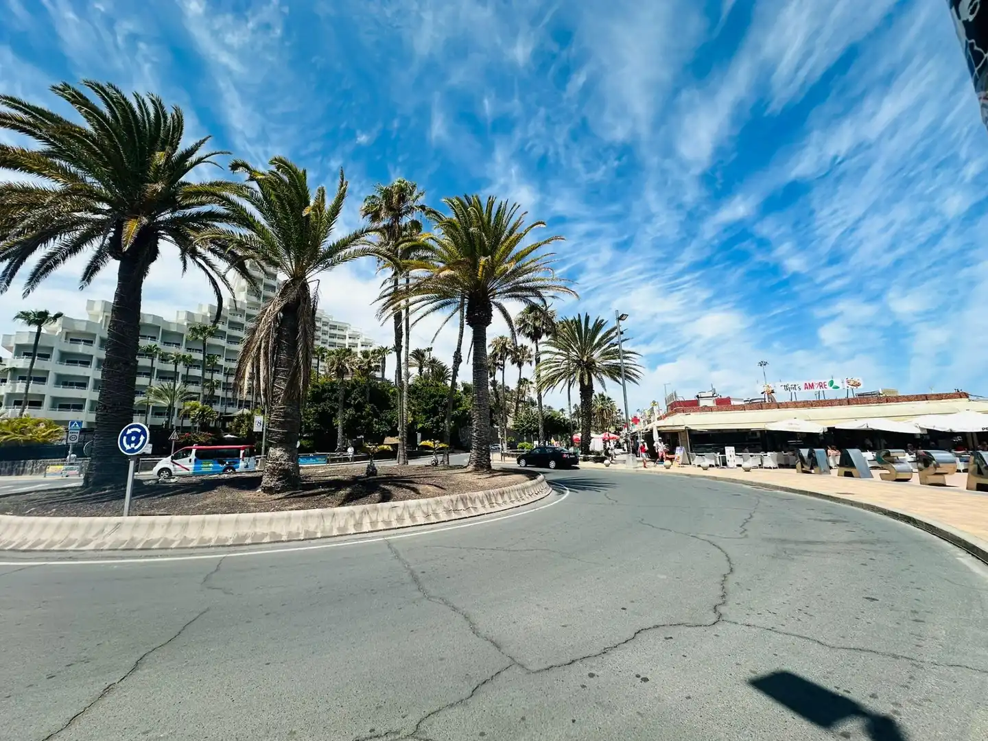 Vista exterior de Local en traspaso en San Bartolomé de Tirajana con Terraza y Amueblado