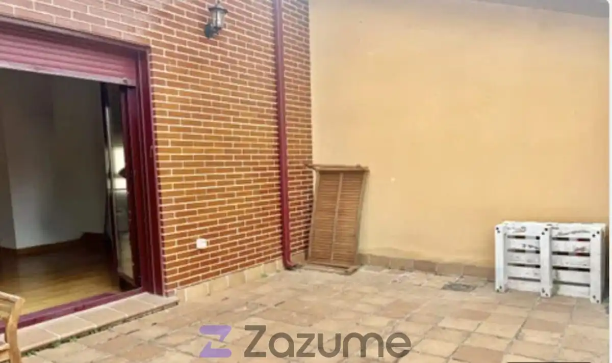 Casa adosada de lloguer a C. Mariana Pineda, Crucero - Aquende