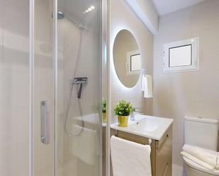 Bathroom of Flat for sale in Torrent  with Balcony and Alarm