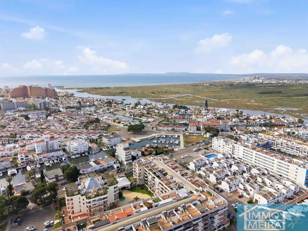 Vista exterior de Apartamento en venta en Roses con Aire acondicionado, Calefacción y Terraza