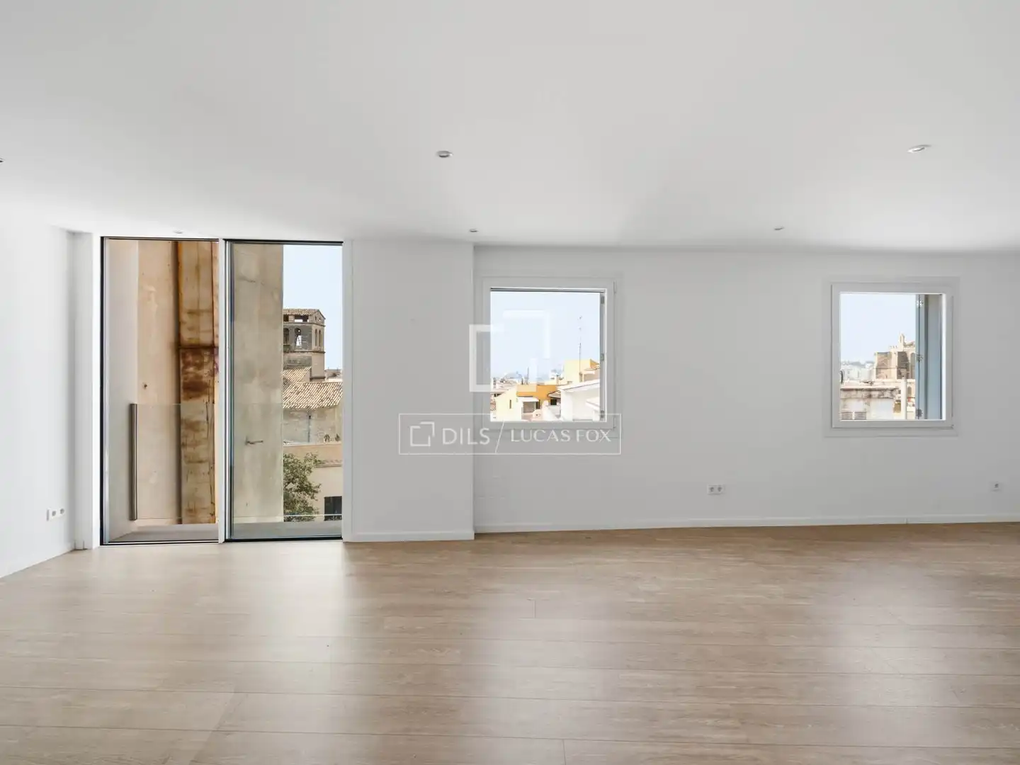 Sala d'estar de Pis de lloguer en  Palma de Mallorca amb Aire condicionat, Calefacció i Parquet
