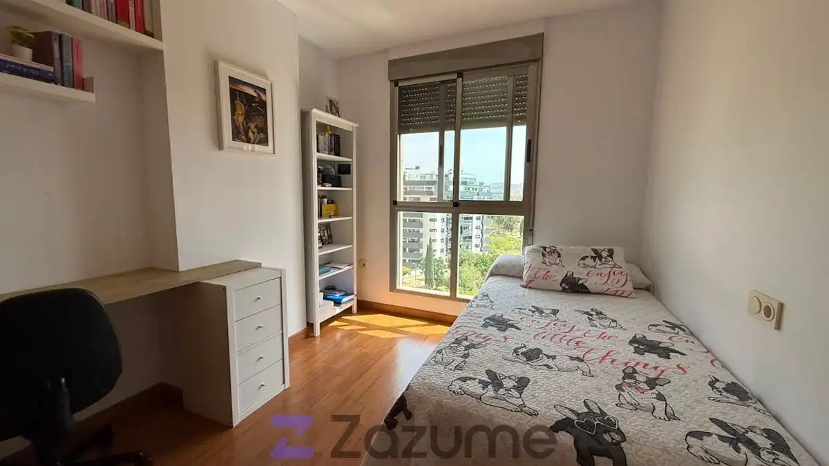 Habitación de Piso de alquiler en Murcia con Aire acondicionado, Calefacción y Horno