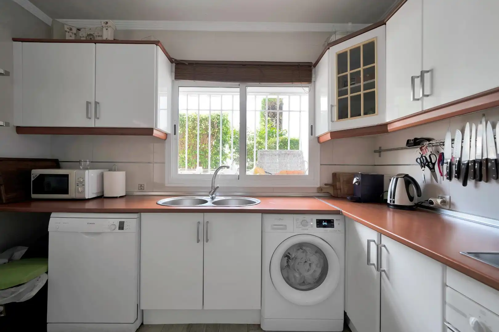 Cocina de Casa adosada en venta en Marbella con Aire acondicionado, Terraza y Trastero