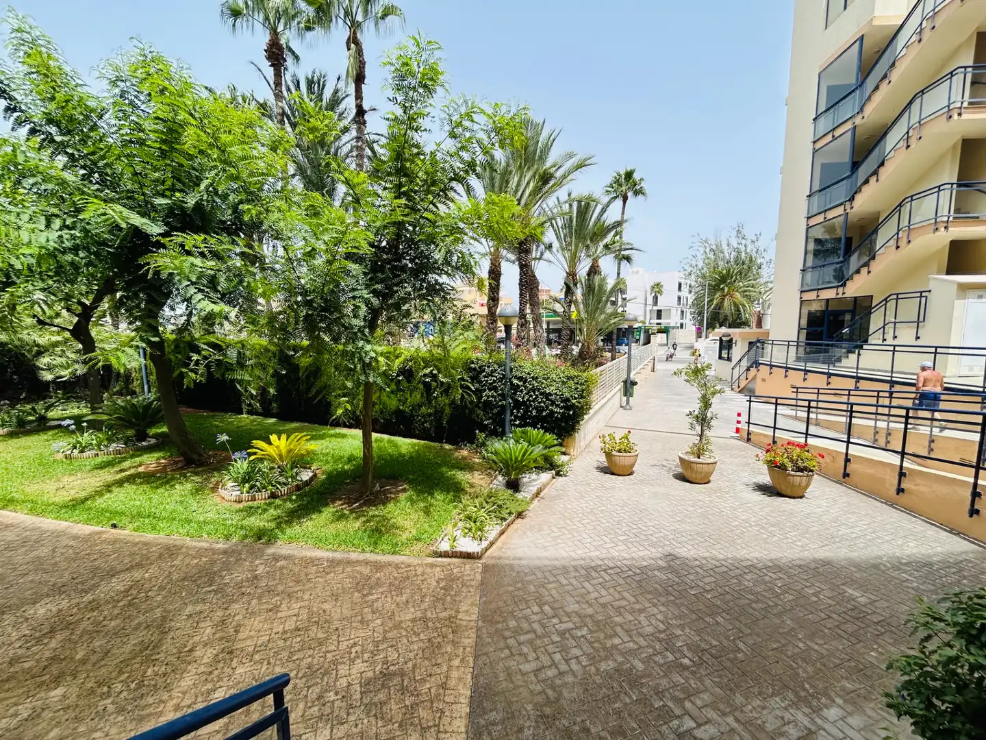 Vista exterior de Apartamento en venta en Dénia con Terraza, Amueblado y Horno