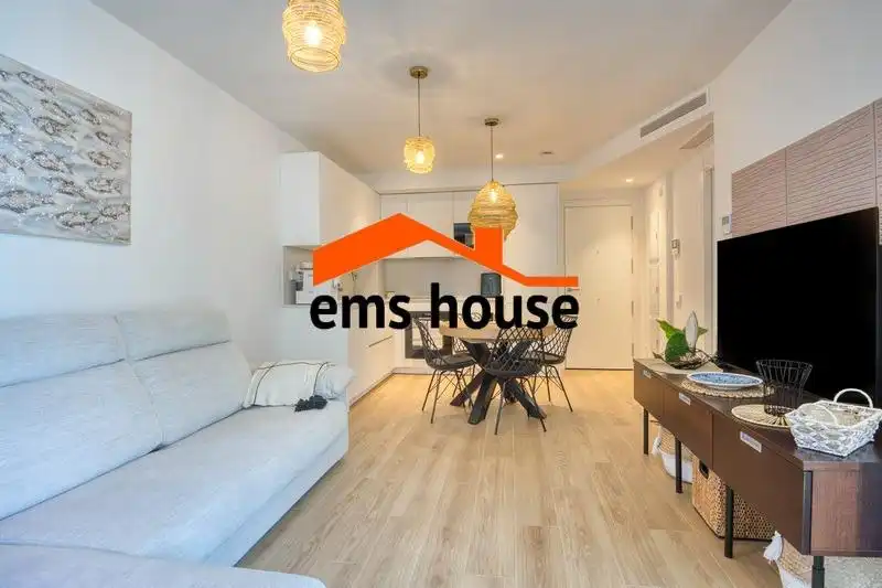 Sala de estar de Apartamento de alquiler en Calonge i Sant Antoni con Terraza, Amueblado y Balcón