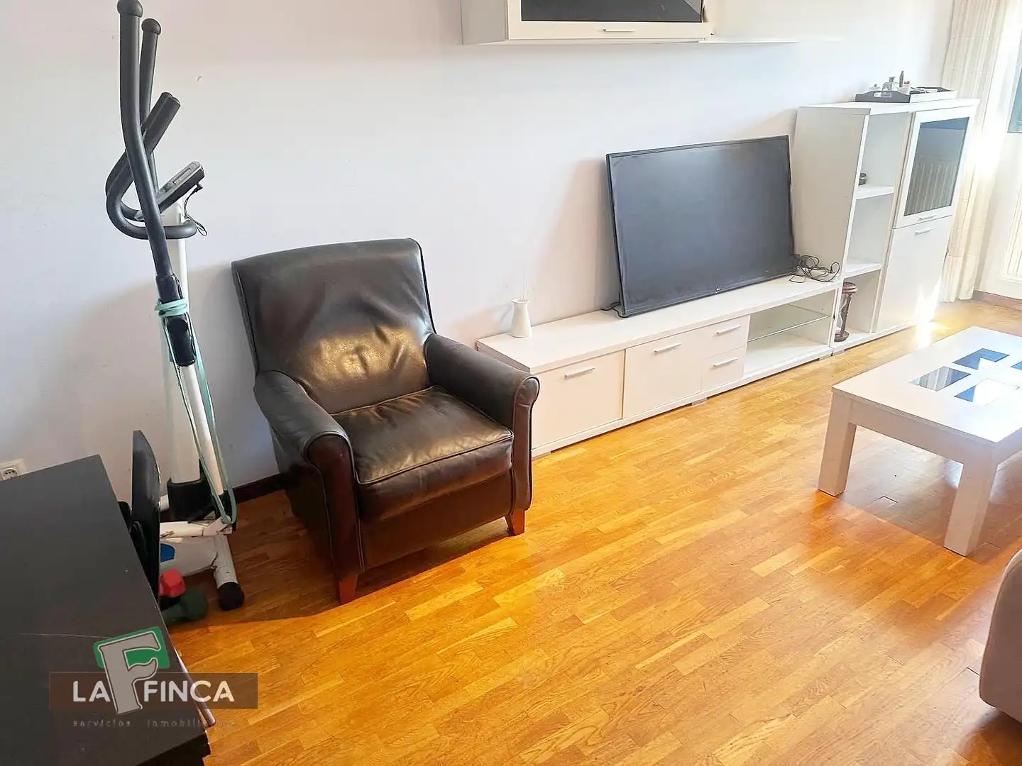 Living room of Flat for sale in Carreño  with Heating, Storage room and Furnished