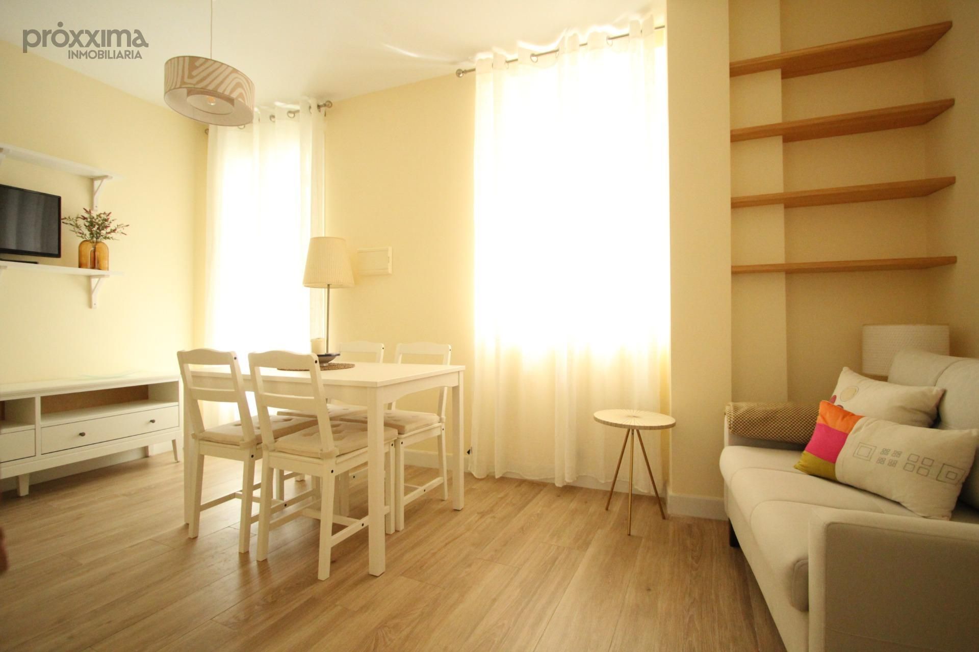 Sala d'estar de Apartament de lloguer en  Sevilla Capital