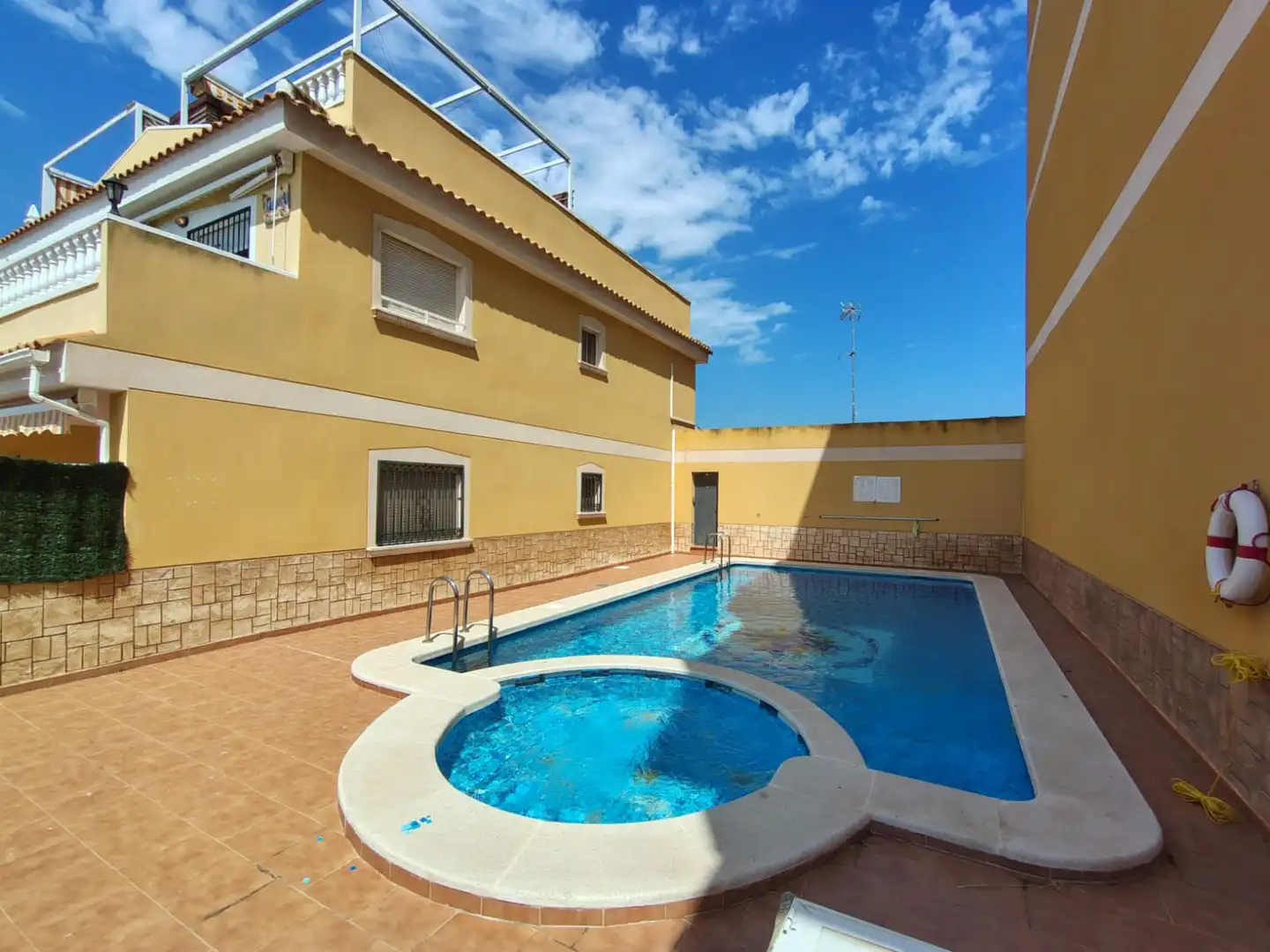Piscina de Planta baja en venta en Formentera del Segura con Aire acondicionado, Terraza y Piscina comunitaria