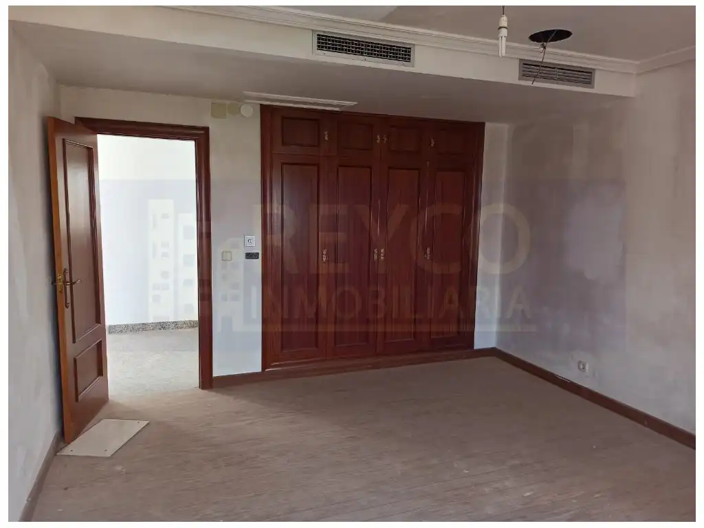 Habitación de Casa o chalet en venta en Huércanos con Balcón