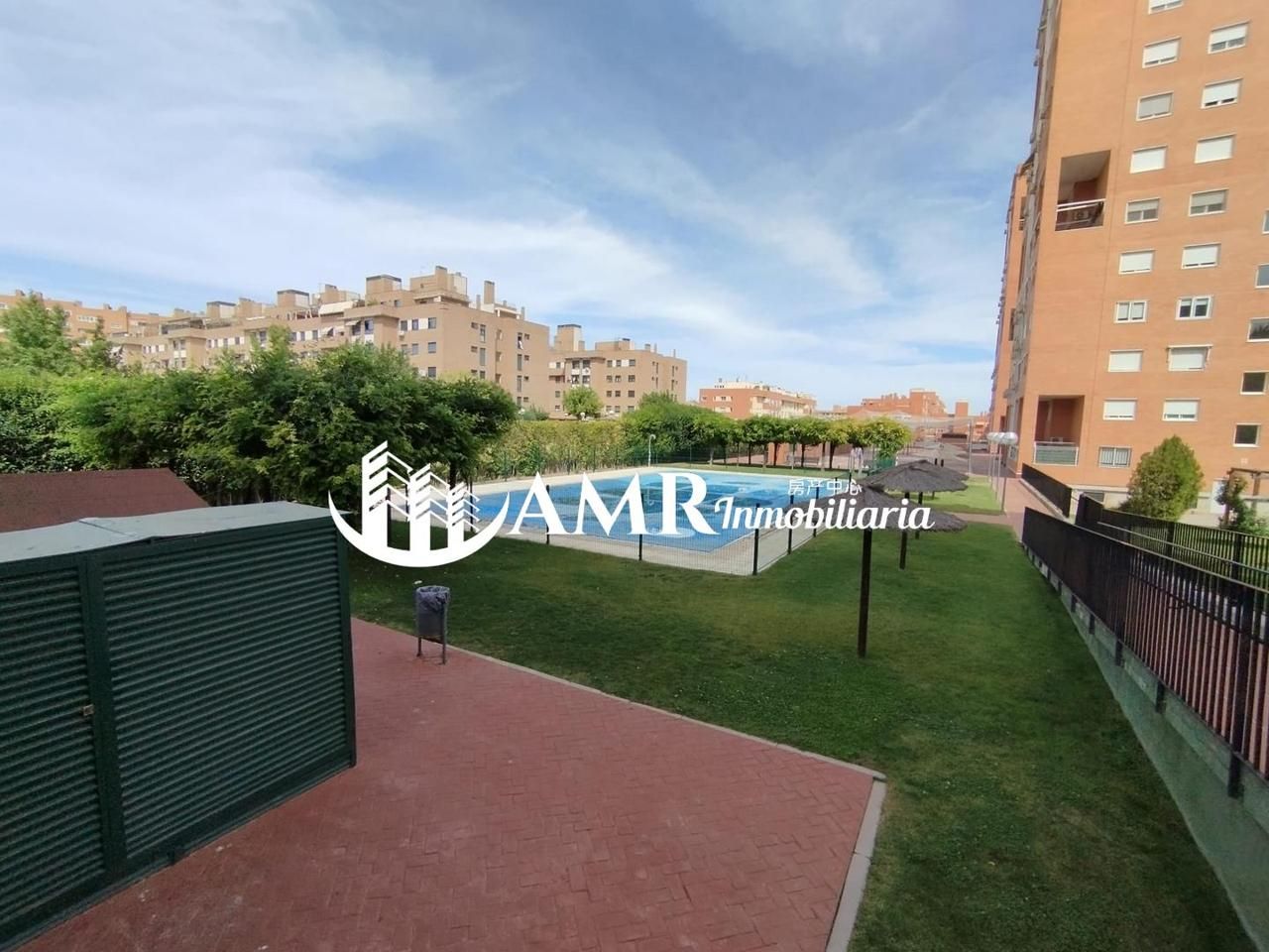 Flat for sale in De Los Planetas, Parla Este