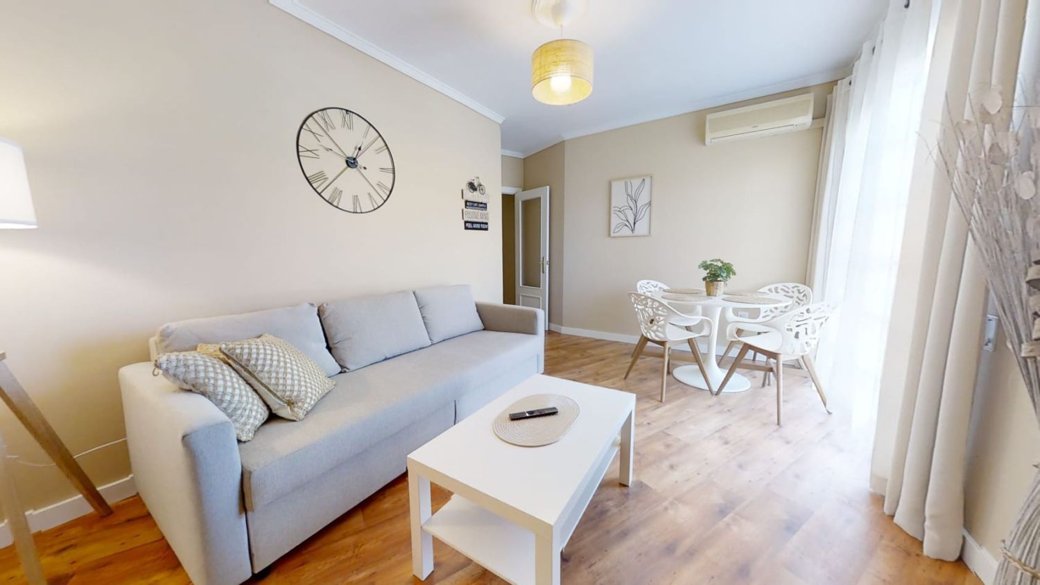 Sala de estar de Piso en venta en Jerez de la Frontera con Aire acondicionado, Parquet y Trastero