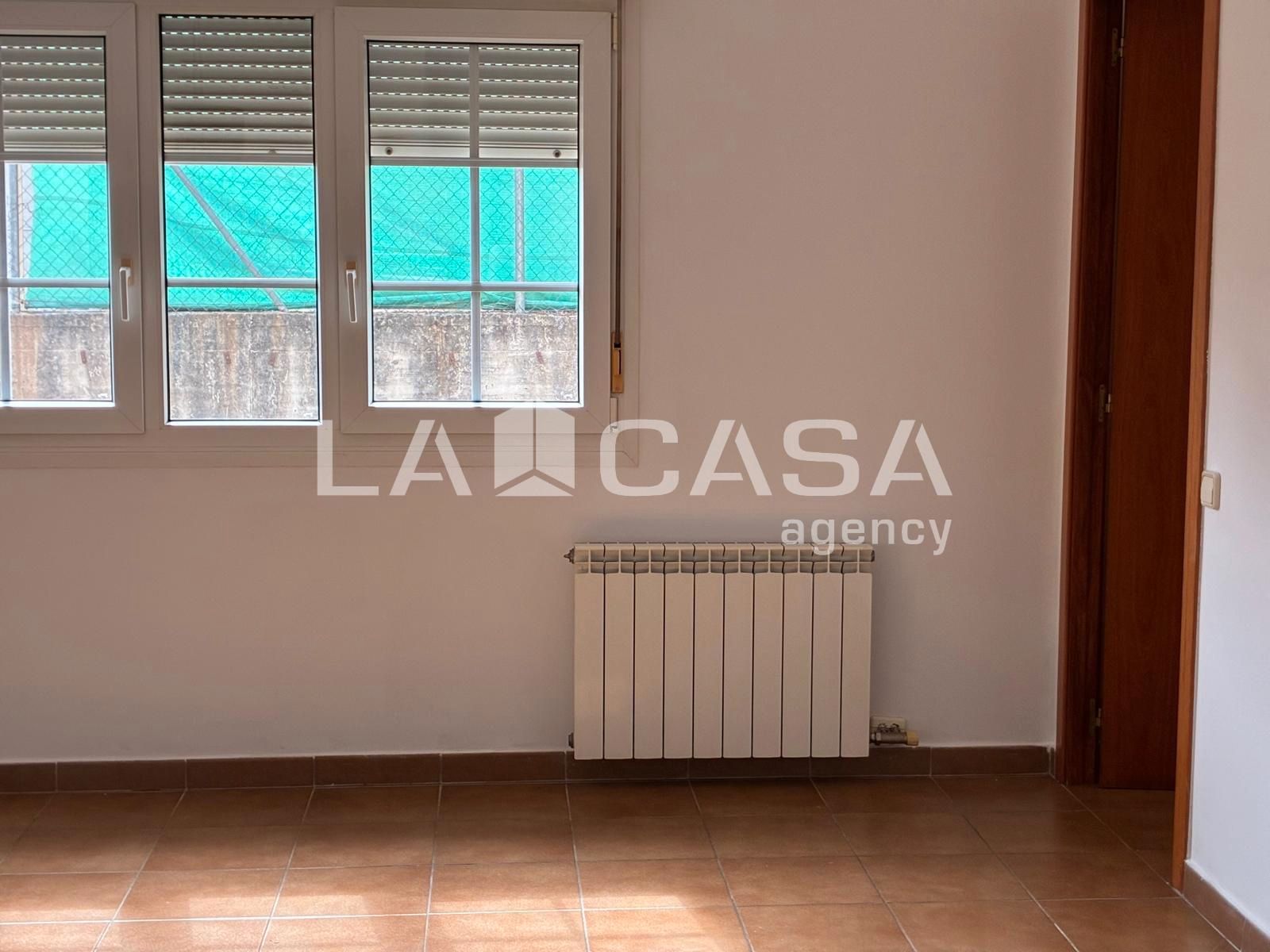 House or chalet for sale in Carrer Ramon i Cajal, Sant Celoni