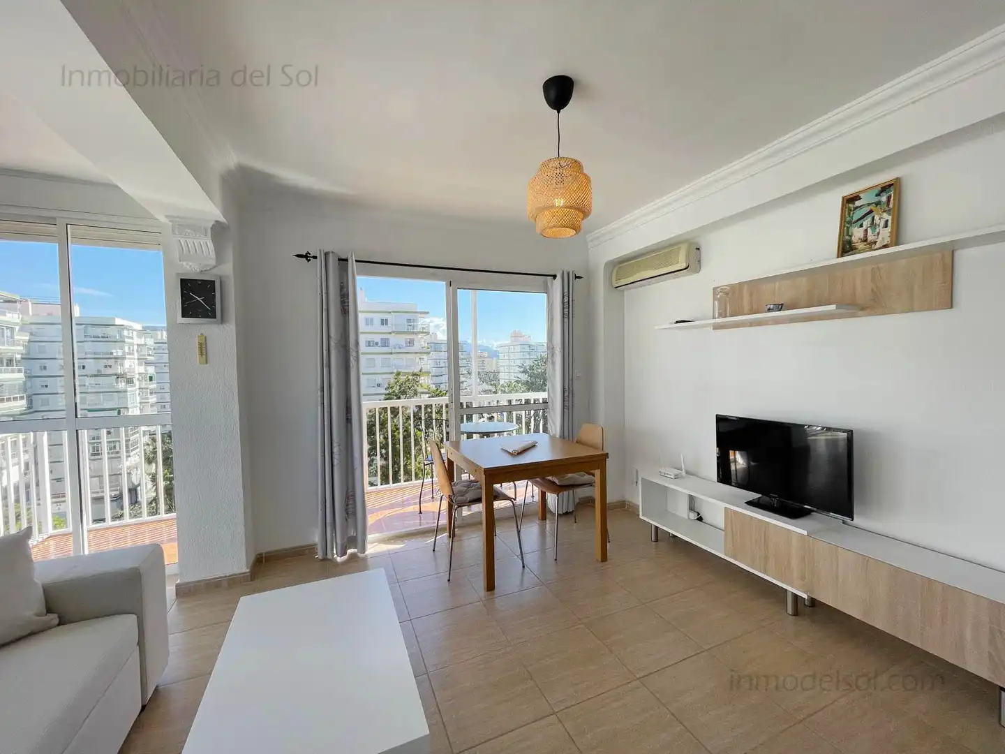 Vista exterior de Piso en venta en Vélez-Málaga con Aire acondicionado, Terraza y Amueblado