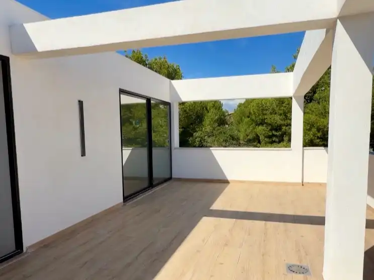 Terrace of Houses for sale in Nueva Santa Barbara - Cruz de Gracia