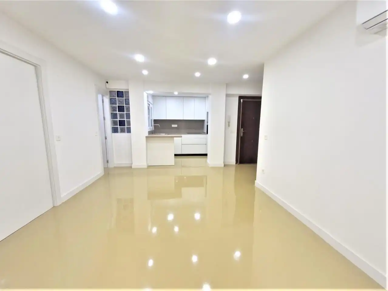 Piso de alquiler en Almería con Aire acondicionado