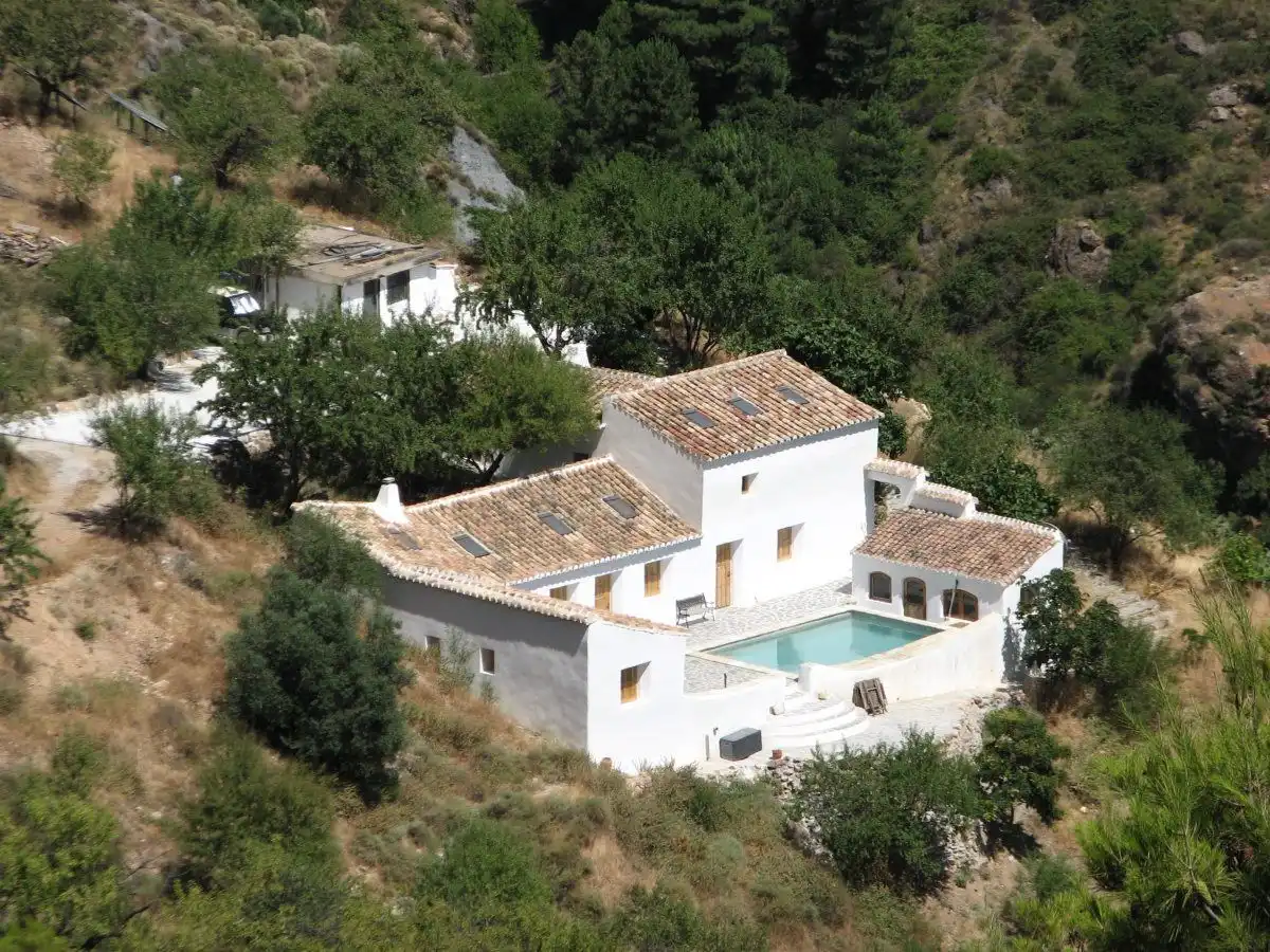 Vista exterior de Finca rústica en venda en Lecrín amb Aire condicionat i Calefacció