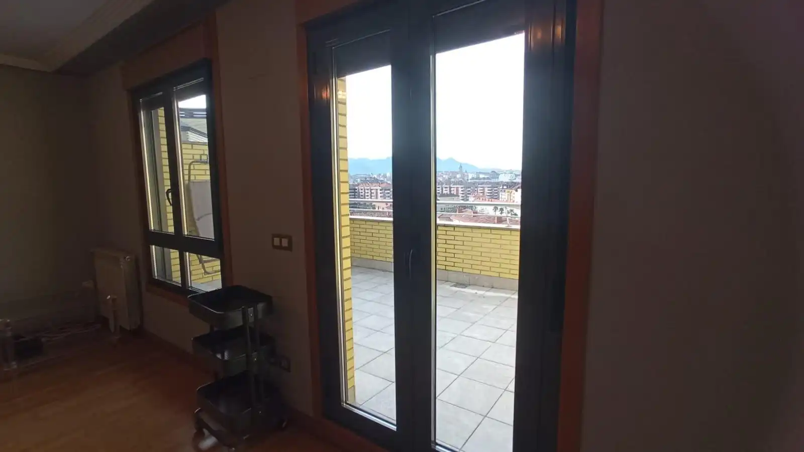 Terraza de Ático de alquiler en Oviedo  con Calefacción, Terraza y Trastero