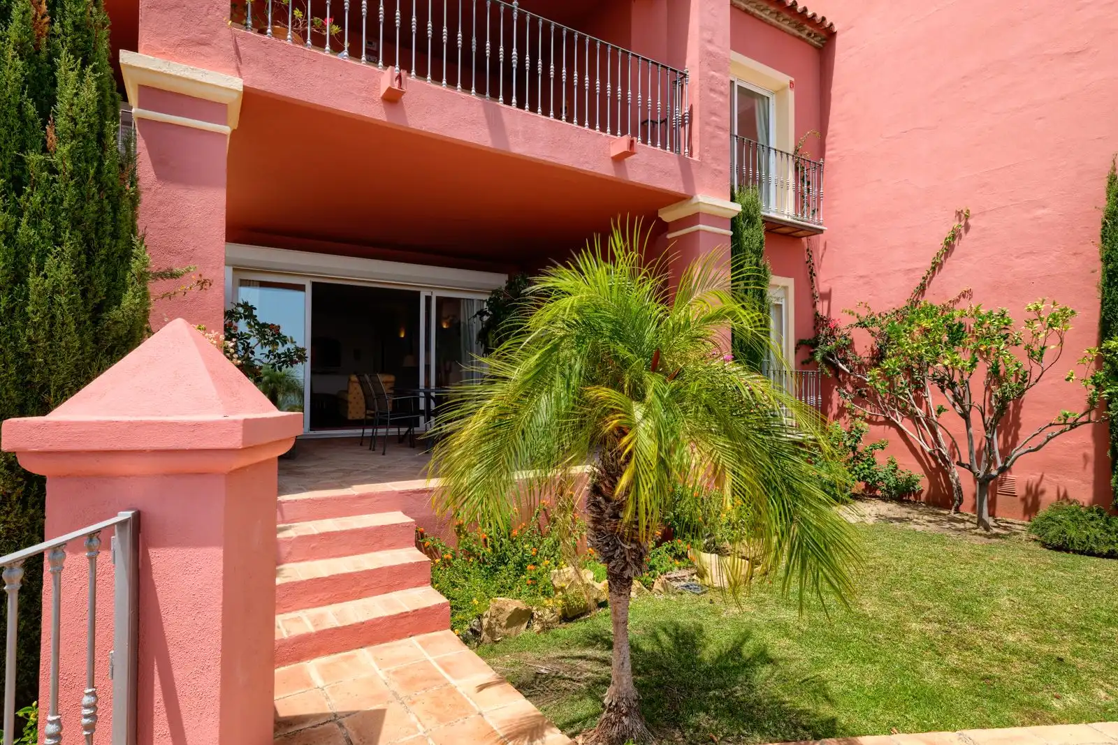 Apartamento con piscina en venta en La Quinta, imagen 7