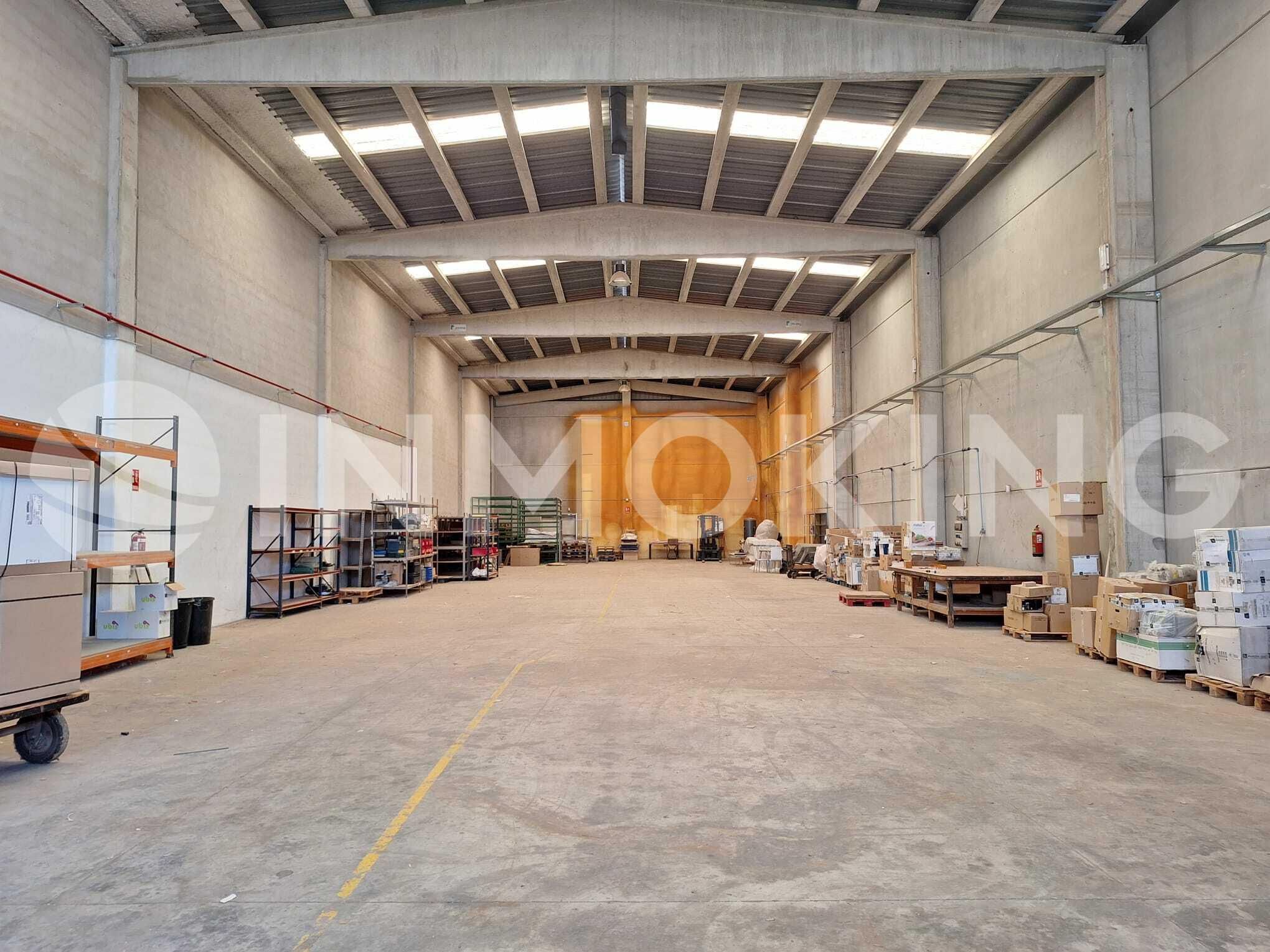 Industrial buildings to rent in El Puig de Santa Maria