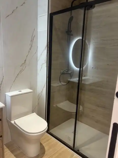 Bany de Pis en venda en Reus amb Aire condicionat, Calefacció i Parquet