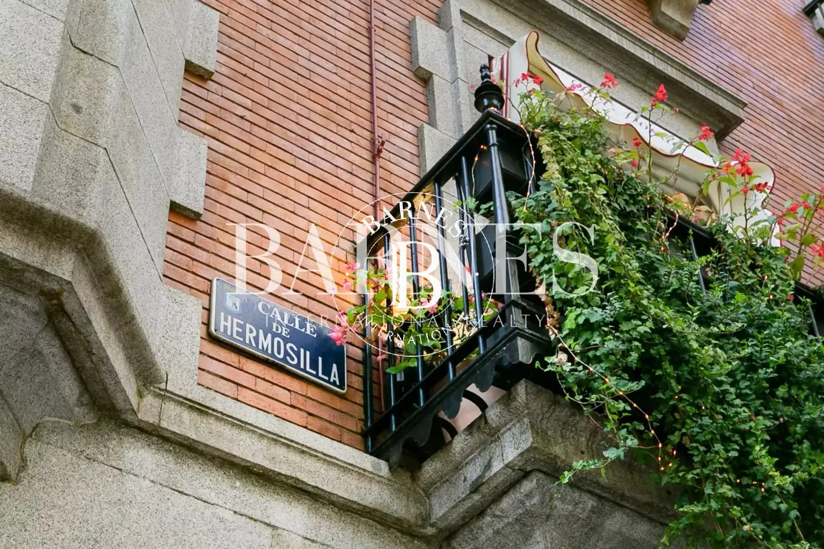 Terraza de Estudio de alquiler en Madrid con Aire acondicionado, Calefacción y Amueblado