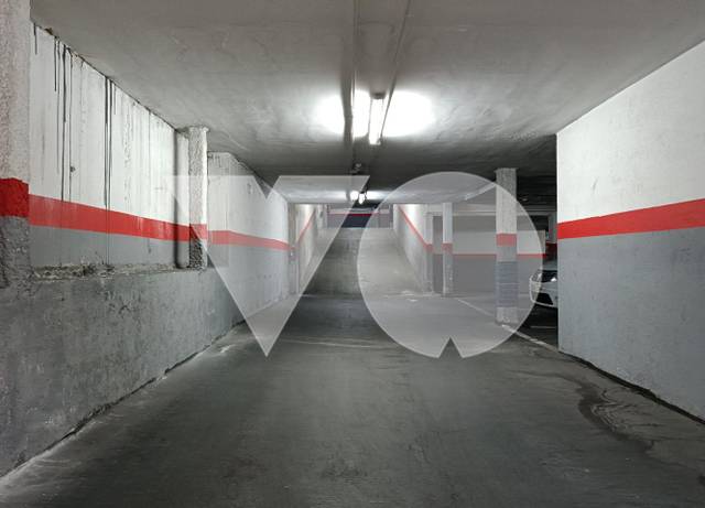 Garaje en Venta en De Alejandro Villegas en Canillas