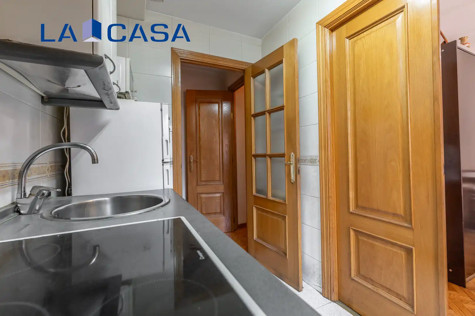Cocina de Piso en venta en Madrid con Calefacción y Balcón
