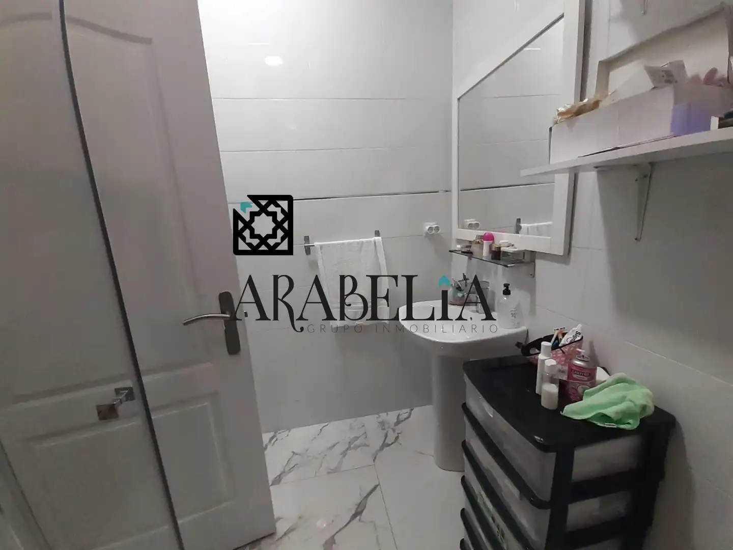 Bany de Casa o xalet en venda en Córdoba amb Aire condicionat, Calefacció i Terrassa