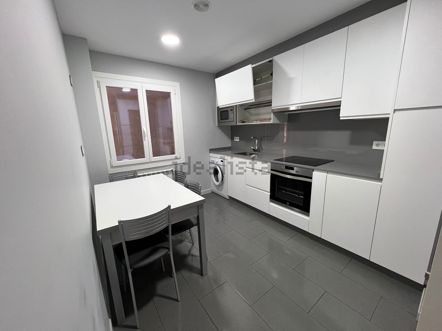 Flat to rent in Rúa Pena Trevinca, Casco Viejo