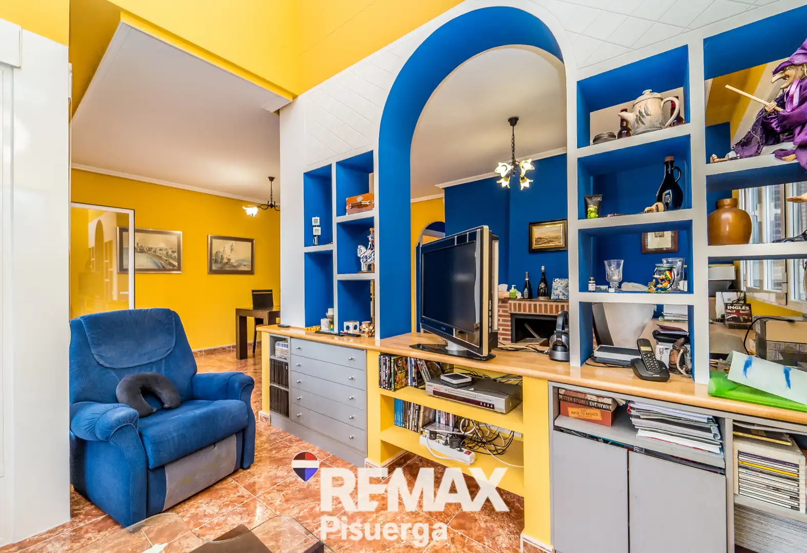 Sala d'estar de Casa o xalet en venda en Aldeamayor de San Martín, Valladolid