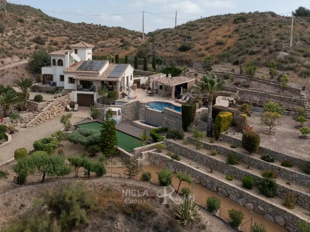 Vista exterior de Casa o xalet en venda en Bédar amb Aire condicionat, Jardí privat i Terrassa