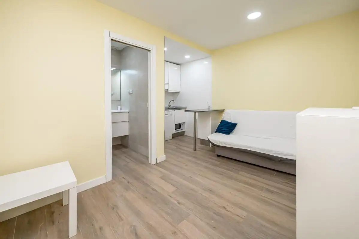 Schlafzimmer von Erdgeschoss zum Verkauf in Madrid mit Klimaanlage, Heizung und Möbliert