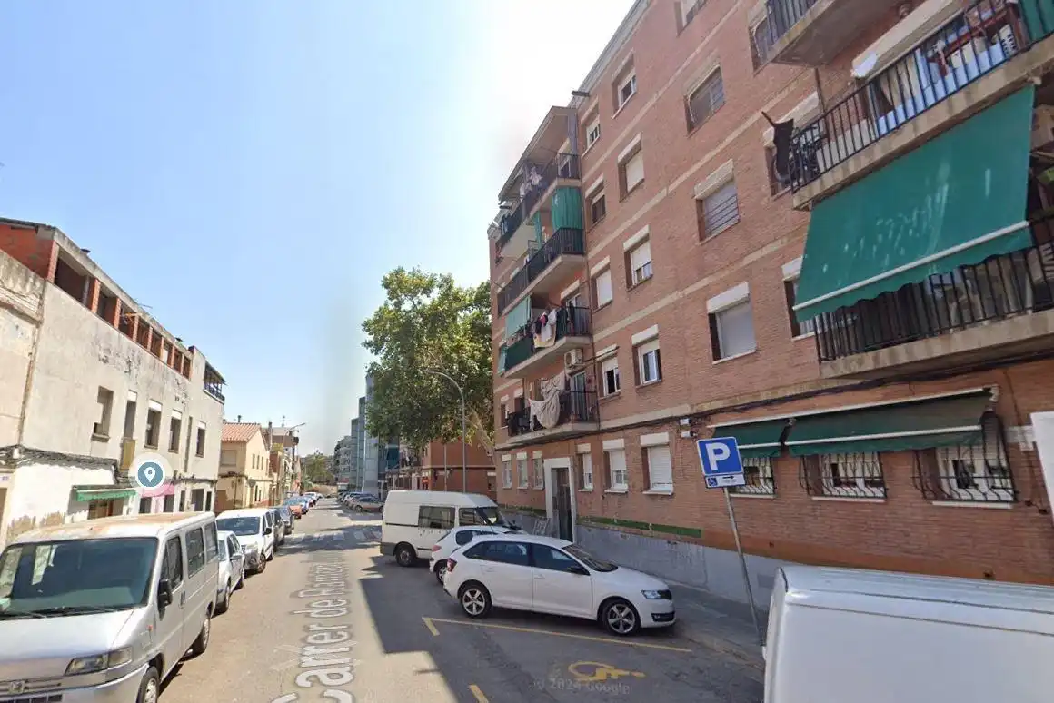 PISO OKUPADO EN VENTA EN Ramon Jove de SABADELL Barcelona., imatge 3