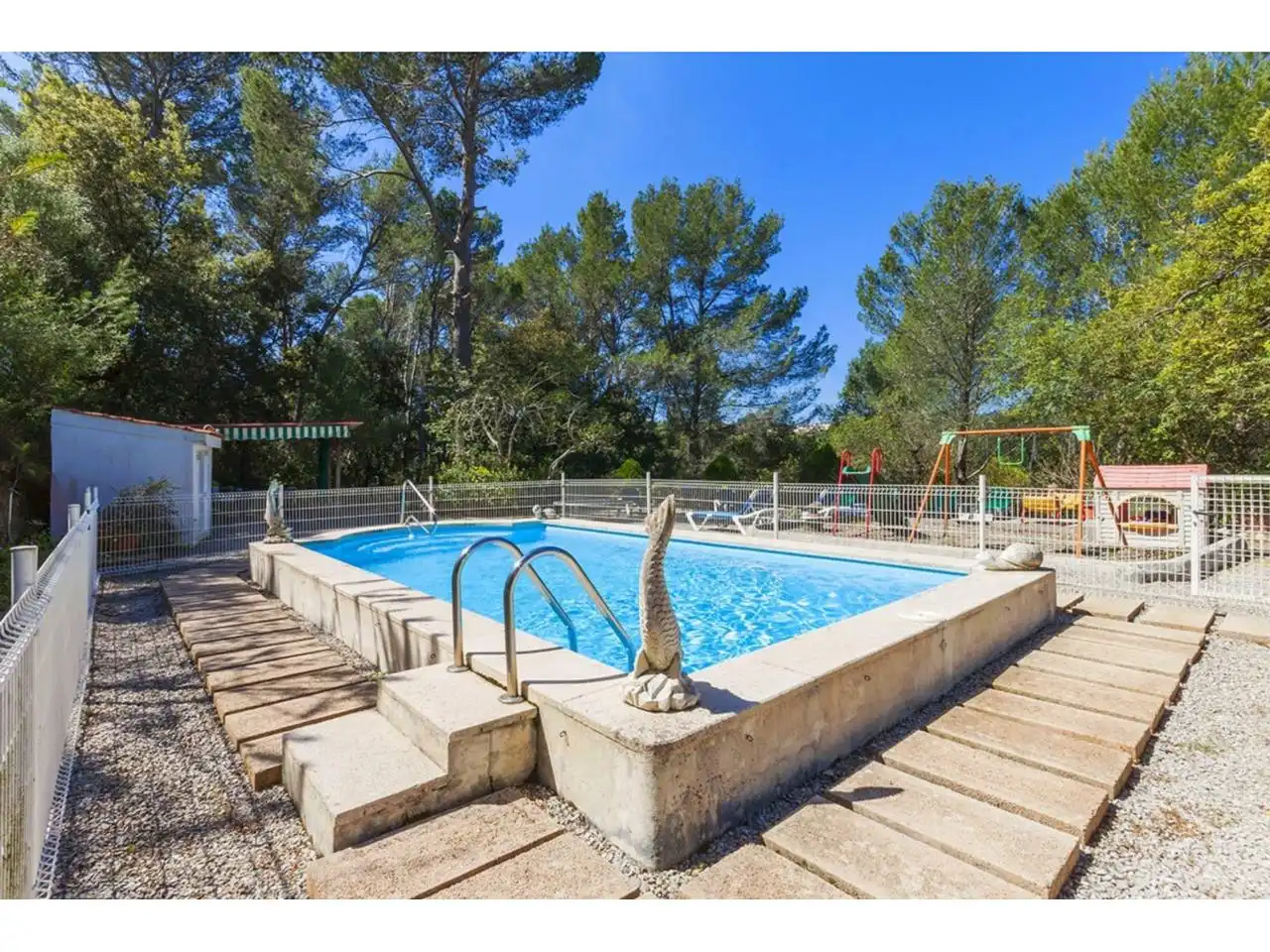 Schwimmbecken von Residential zum Verkauf in Campanet