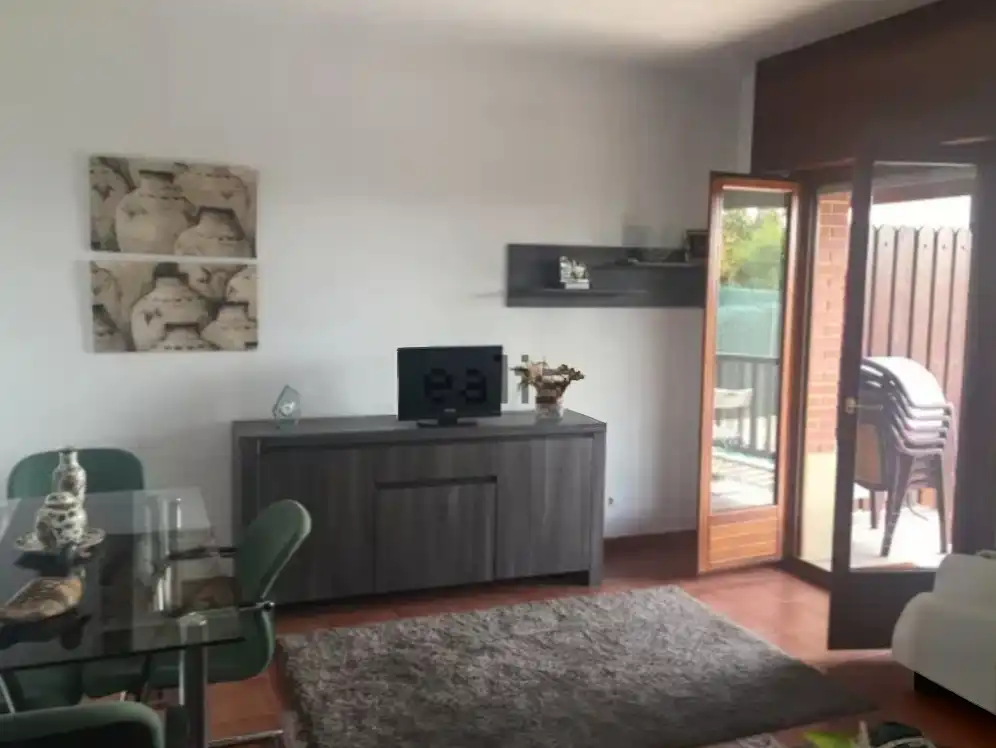 Sala d'estar de Casa o xalet en venda en Poza de la Sal amb Calefacció, Jardí privat i Terrassa