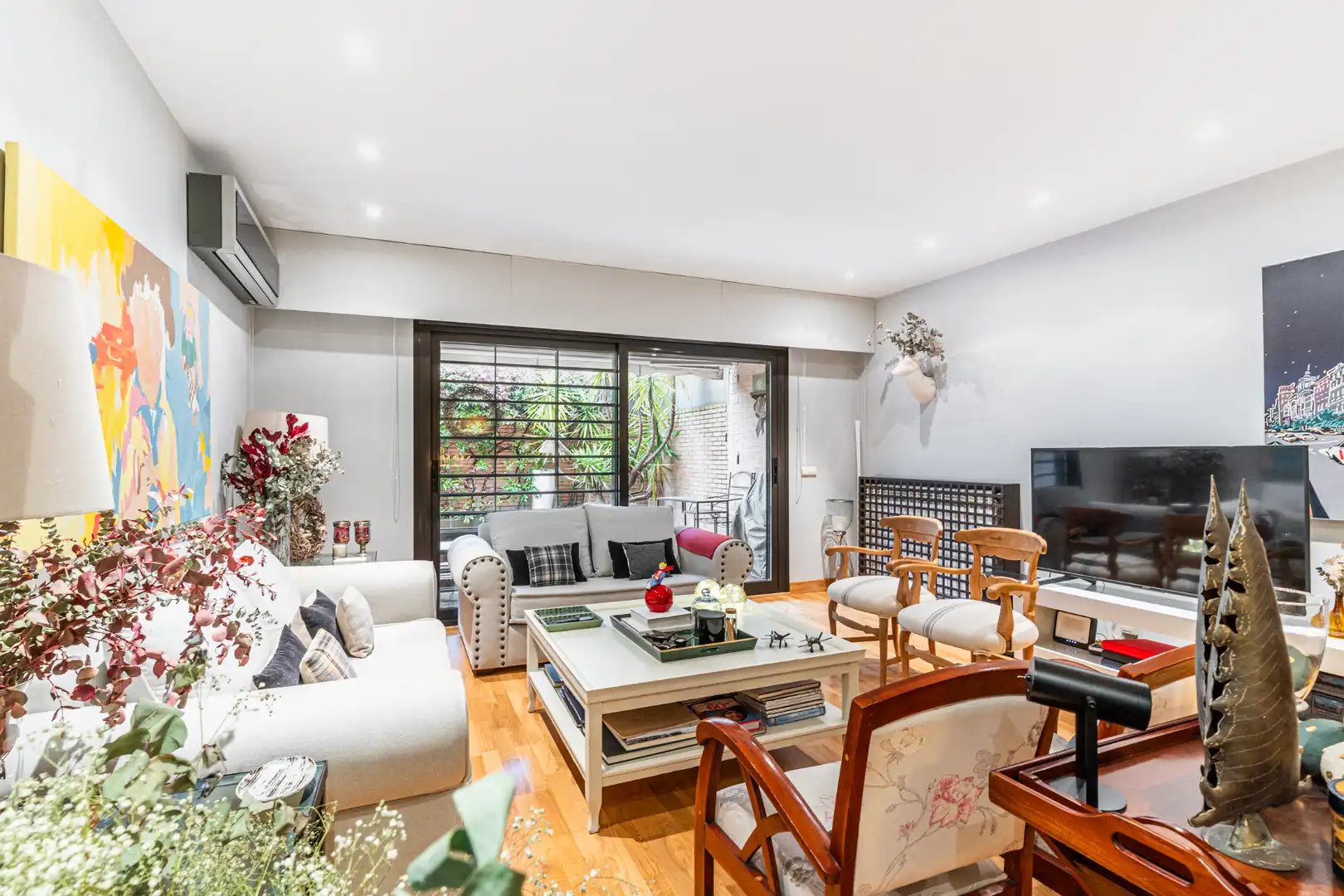Sala de estar de Piso en venta en Las Rozas de Madrid con Aire acondicionado, Calefacción y Jardín privado