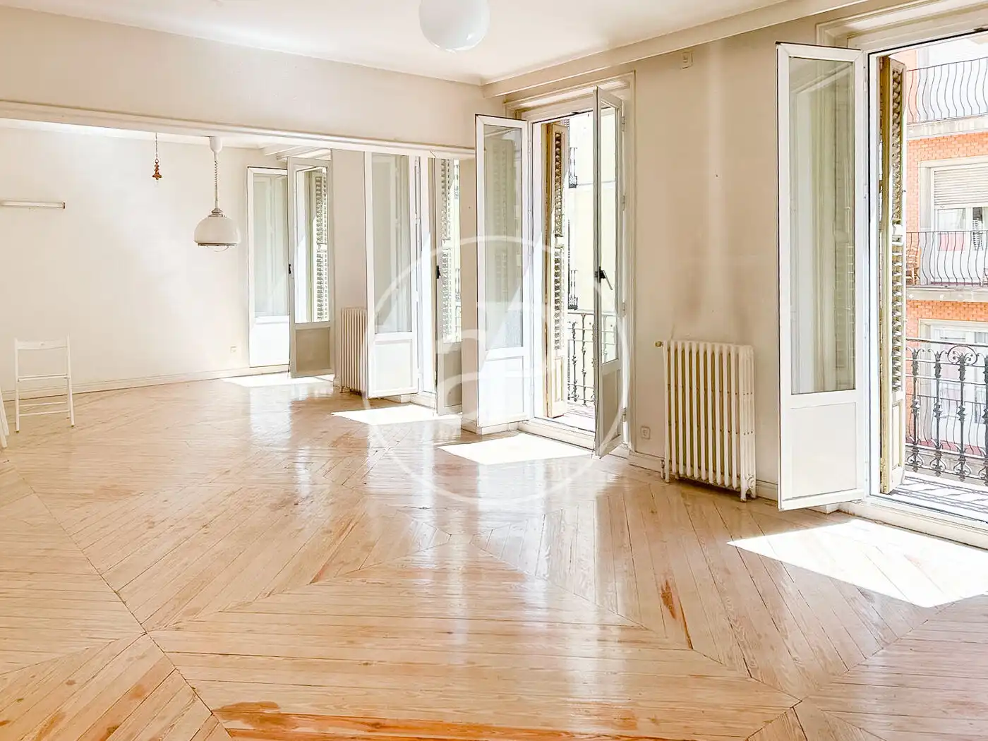 Sala de estar de Piso en venta en Madrid con Calefacción, Trastero y Balcón